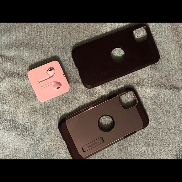 📱iPhone 11 Pro Max📱 Bundle - Picture 7 of 7